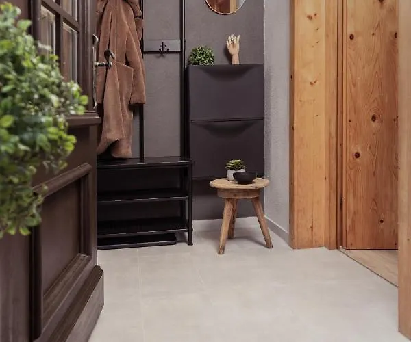 Franz * Зефельд-ін-Тіроль